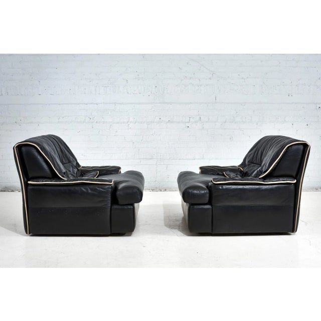 Pair Guido Faleschini Black Leather Lounge Chairs, Italy 1970 For Sale - Image 9 of 12