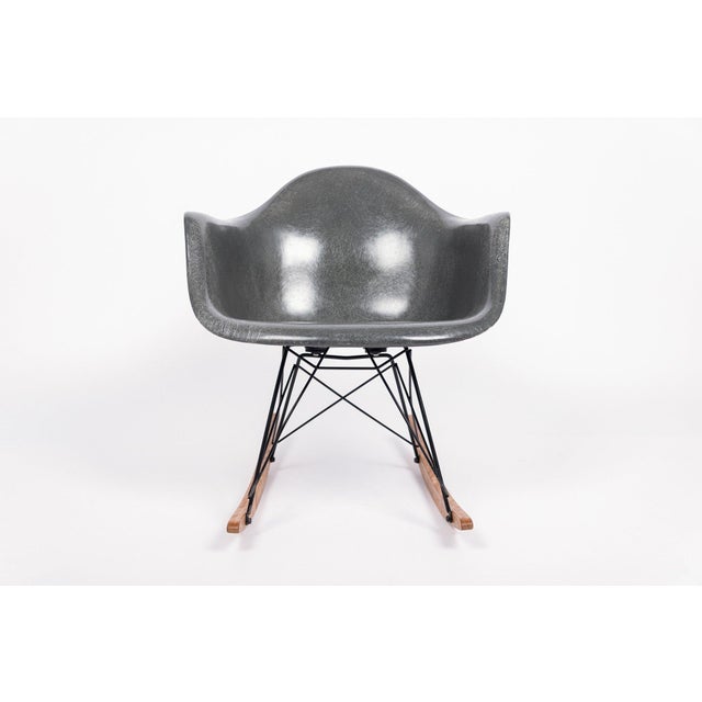 Herman Miller Mid Century Rar Gray Rocking Chair by Eames for Herman Miller, 1959 For Sale - Image 4 of 11