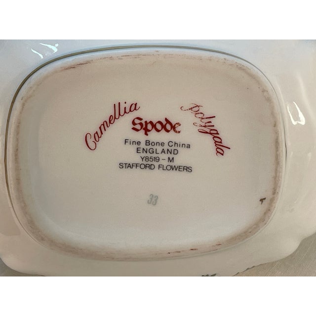 Vintage Spode Stafford Flowers English Bone China Tea Service, 3-Piece Set For Sale - Image 17 of 18