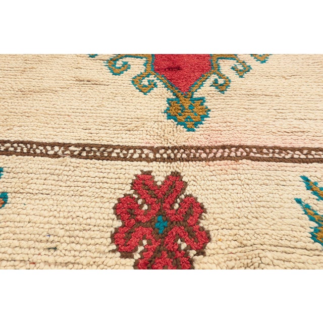Late 20th Century Vintage Azilal Moroccan Rug, 05'03 X 07'05 For Sale - Image 5 of 10