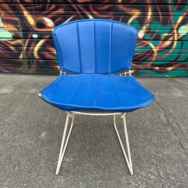 Mid-Century Modern Set of 5 Harry Bertoia for Knoll Side Chairs For Sale - Image 3 of 12