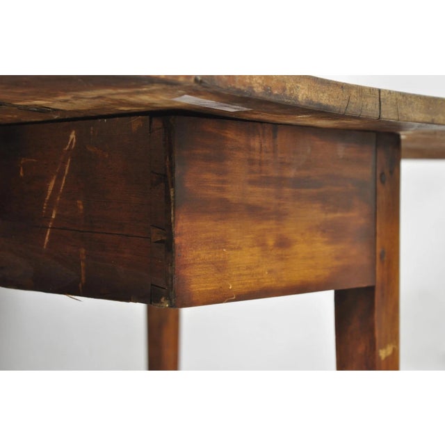Antique American Federal Tiger Maple Narrow Drop Leaf Breakfast Dining Table For Sale - Image 17 of 18