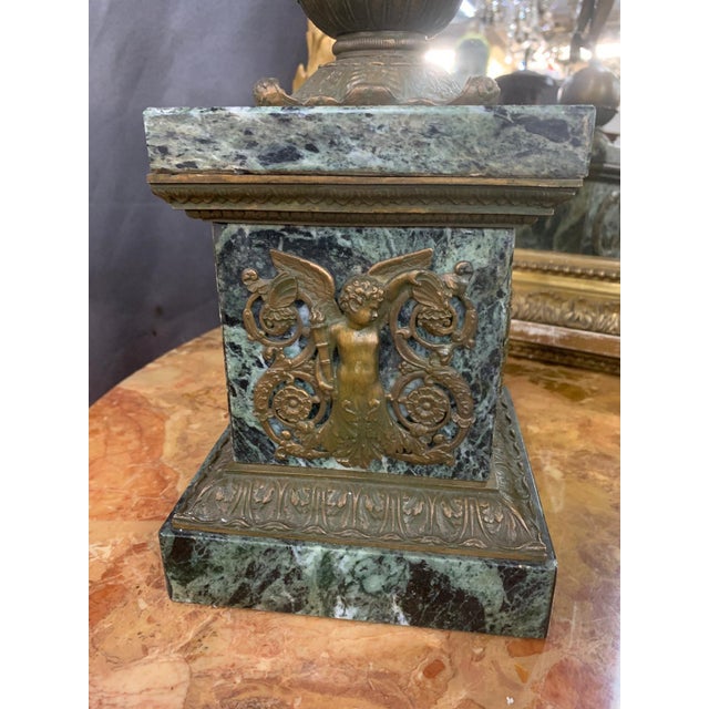 Antique French Mantel Clock in Bronze and Marble, 1850 For Sale - Image 6 of 11