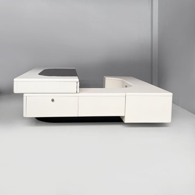 1970s Italian Modern Wood, Steel and Leather Desk attributed by Fabio Lenci, 1970s For Sale - Image 5 of 18