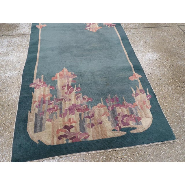 Galerie Shabab Collection Mid-20th Century Chinese Art Deco Throw Rug For Sale In New York - Image 6 of 8