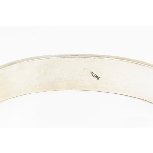 Metal Late 20th Century Geometric Sterling Silver and Lapis Lazuli Inlay Cuff Bracelet For Sale - Image 7 of 9