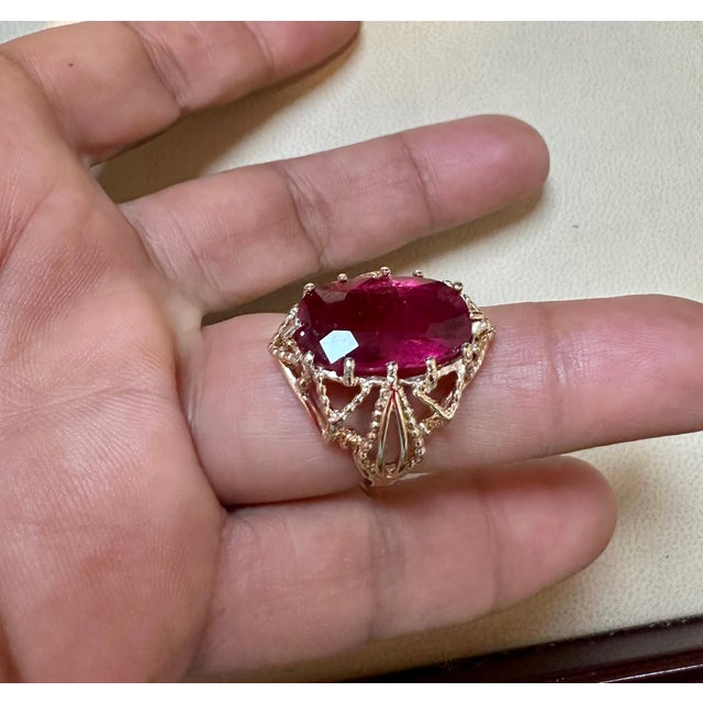 Metal 10 Carat Oval Cut Natural Pink Tourmaline 14 Karat Yellow Gold Ring For Sale - Image 7 of 18