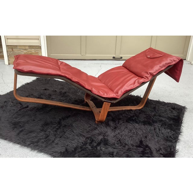Mid Century Ingmar Relling for Westnofa Bentwood Rocking Chaise Lounge With Reversible Cushion For Sale In Charlotte - Image 6 of 16