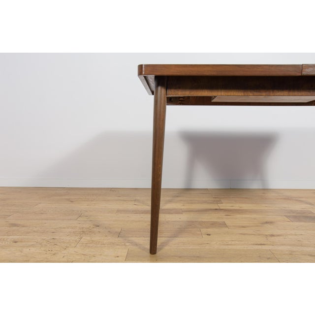 Mid-Century Walnut Dining Table by Bohumil Landsman for Jitona, Former Czechoslovakia, 1960s For Sale - Image 16 of 18
