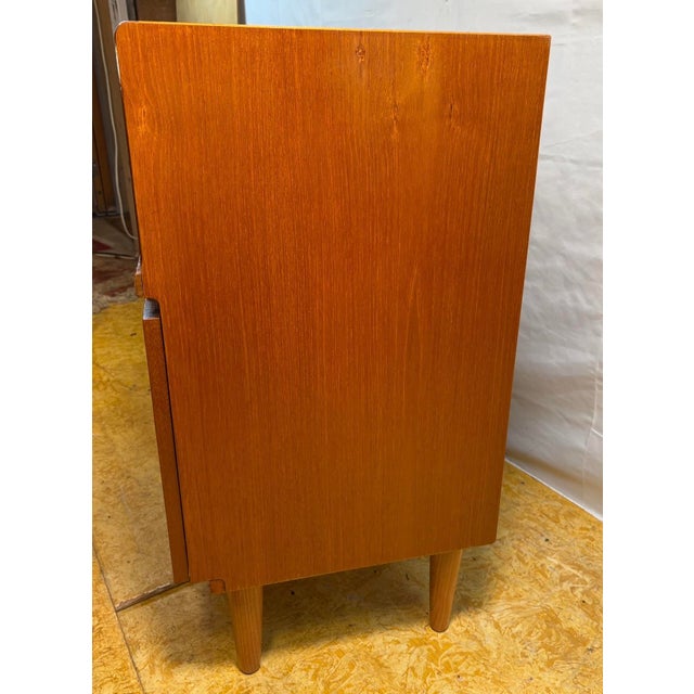 Mid-Century Modern Teak Music Cabinet by Nathan, 1960 For Sale - Image 11 of 14