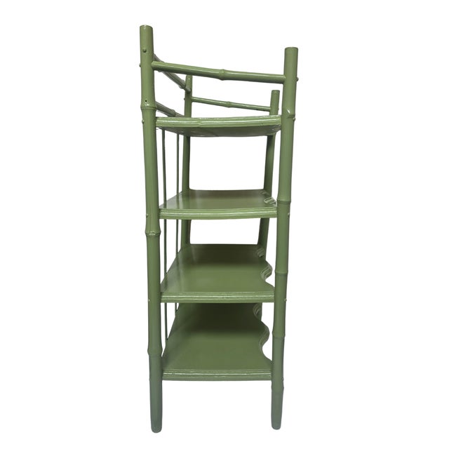 1970s 1970s Calke‑Green High‑Gloss Étagère • Bamboo‑Style Shelving • Chinoiserie Coastal For Sale - Image 5 of 9