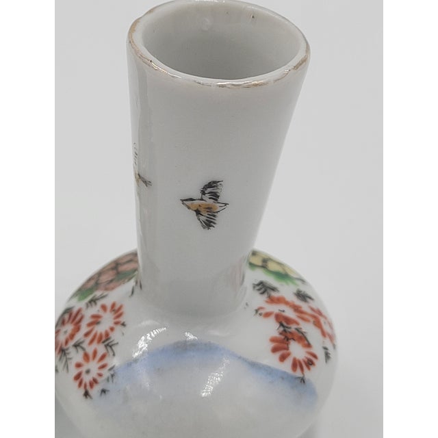 Mid 20th Century Miniature Japanese Hand-Painted Bird & Floral Bud Vases - Pair For Sale - Image 4 of 12