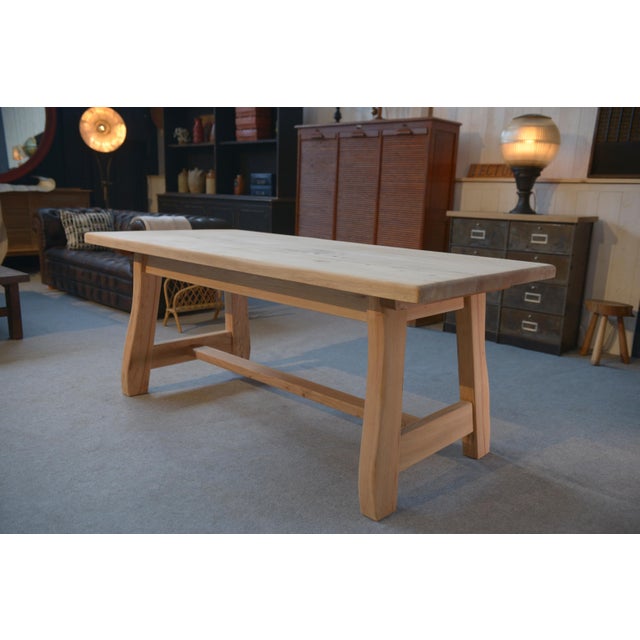 Elm Dining Room Table, 1960s, in Very Good conditions. Designed 1960 to 1969