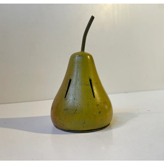 Bauhaus Bauhaus Pear Potpourri Jar in Lacquered Steel, 1920s For Sale - Image 3 of 7