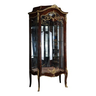 French Louis XV Napoleon III Display Cabinet with Gilt Bronze, Paris, 1890s For Sale