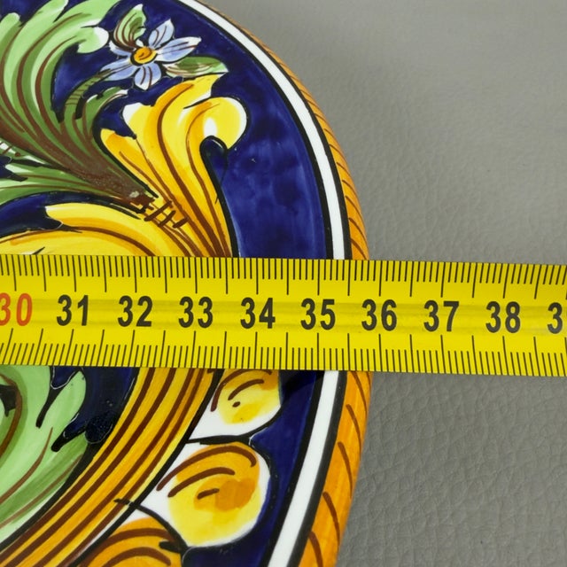 Painted Ceramic Majolica Wall Plate from Giro Dolce Caltagirone, 1960s For Sale - Image 9 of 11