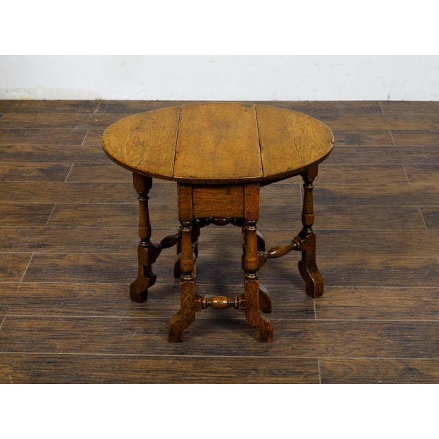 19th-Century English Oak Gateleg Table with Drop Leaves and Turned Legs For Sale - Image 10 of 12