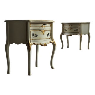 Vintag Venetian Nightstands in Painted Wood, 1950s, Set of 2 For Sale