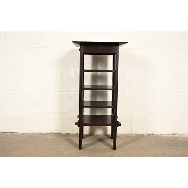 Mission Stickley Brothers Style Antique Mission Oak Arts & Crafts Bookstand or Magazine Rack, Circa 1905 For Sale - Image 3 of 10
