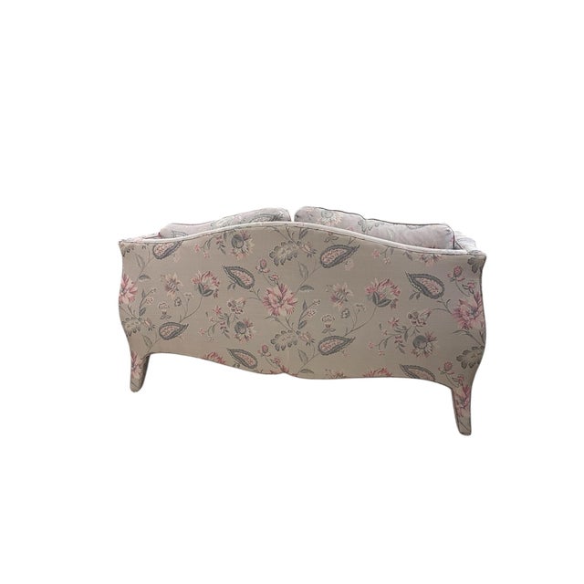 Queen Anne Vintage 1980s Henredon Schoonbeck Pastel Boudoir Loveseat Settee Sofa For Sale - Image 3 of 10