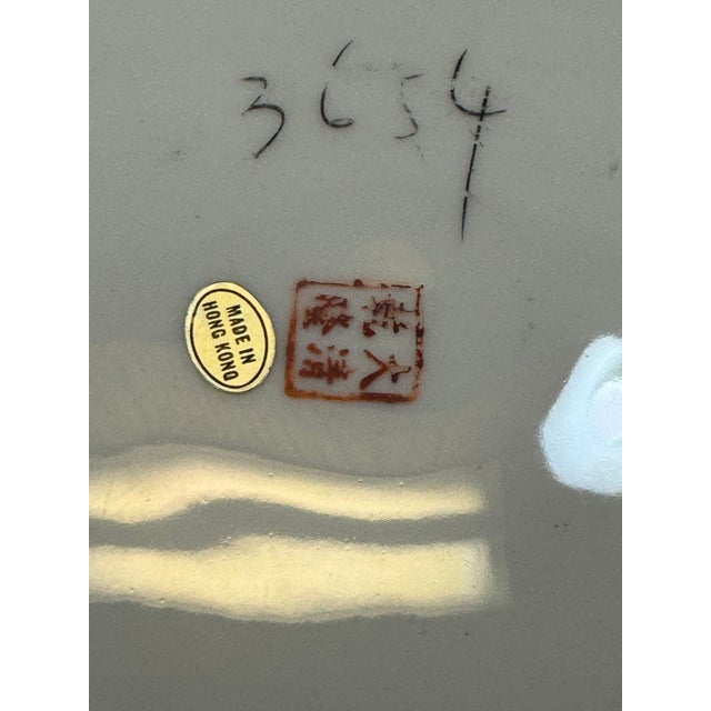 Chinese Set of 2 Chinese Famille Rose Porcelain Plates 10" Hand Painted Geisha VTG Gold For Sale - Image 3 of 12