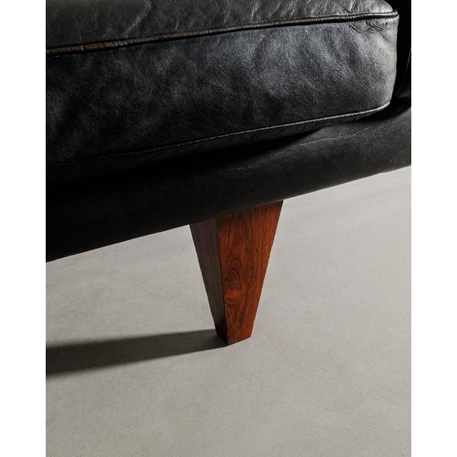 Animal Skin Danish Mid-Century Black Leather Three Seater V11 Sofa by Illum Wikkelsø, 1960s For Sale - Image 7 of 8