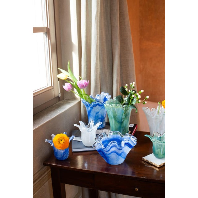 VIETRI VIETRI Onda Glass Cobalt Short Vase For Sale - Image 4 of 6