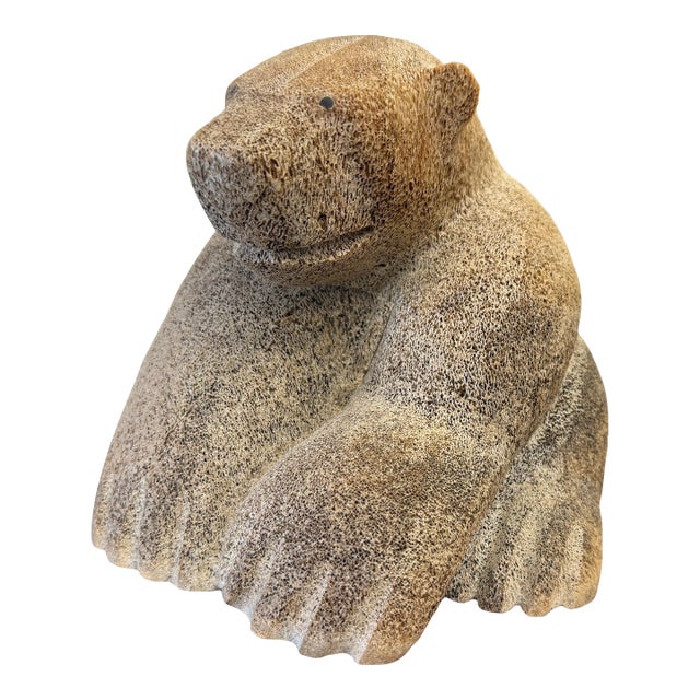 1970s Inuit Wilson Oozeva Carving of Polar Bear For Sale
