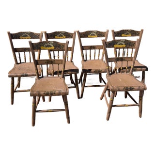 Antique Set of Six Lancaster County, Pennsylvania Paint Decorated Plank Seat Windsor Chairs, Circa 1840s–1850s For Sale