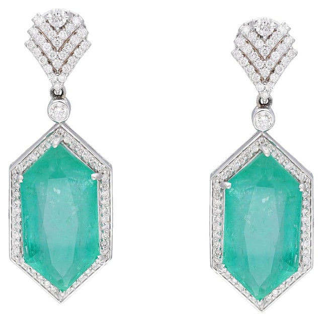2020s Natural Emerald & Diamond Stud Earrings in 18k Gold, 4.35ct For Sale - Image 5 of 8