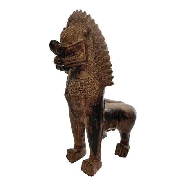 Late 20th Century Foo Dog Statue Large Metal Chinese Guardian Lion Vintage Oriental Decor For Sale