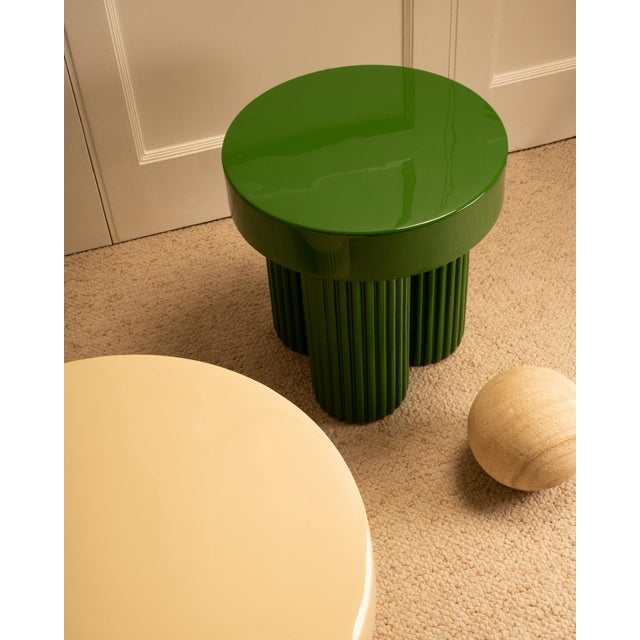 Cream & green nesting tables - 20th century one high side table and one low side table, profiled column base, smooth,...