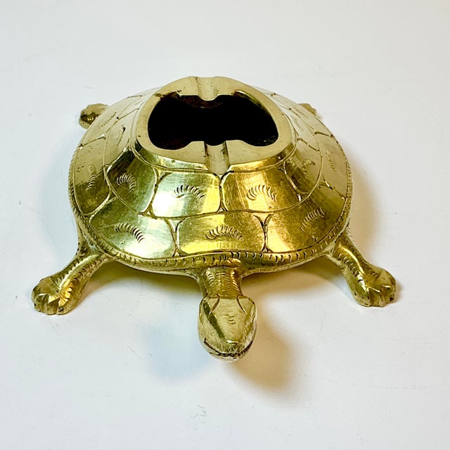1960s Vintage Coastal Hollywood Regency Boho Chic Brass Turtle Ashtray For Sale - Image 4 of 11
