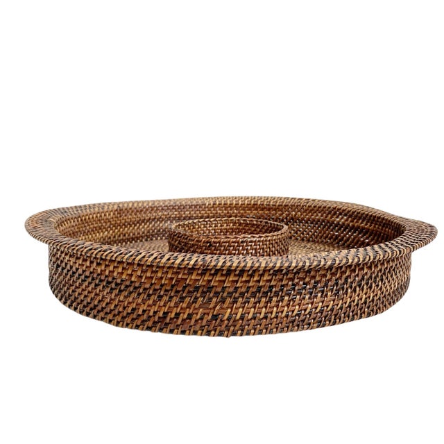 Mid-Century Modern Woven Wicker Chip & Dip Serving Tray For Sale - Image 3 of 4