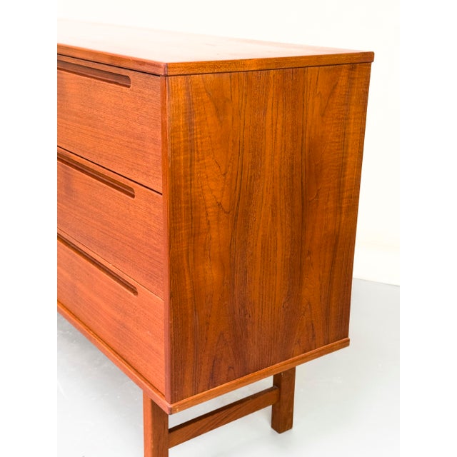 Large Teak Chest of Drawers from Tørring / HJN Møbelfabrik, 1960s For Sale - Image 17 of 18
