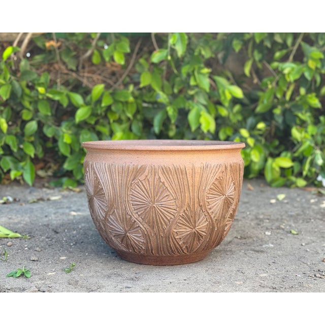 Brown Vintage Mid Century "Teardrop" Planter by David Cressey & Robert Maxwell For Sale - Image 8 of 8