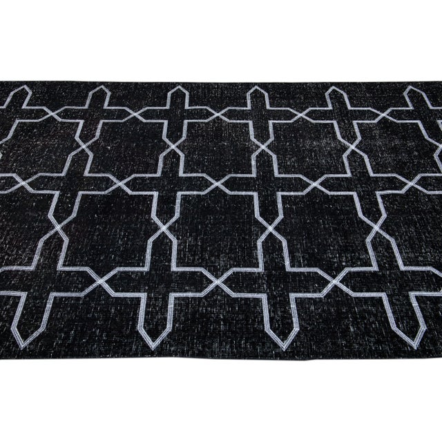 2020s Modern Black Turkish Handmade Geometric Pattern Wool Gallery Rug For Sale - Image 5 of 9