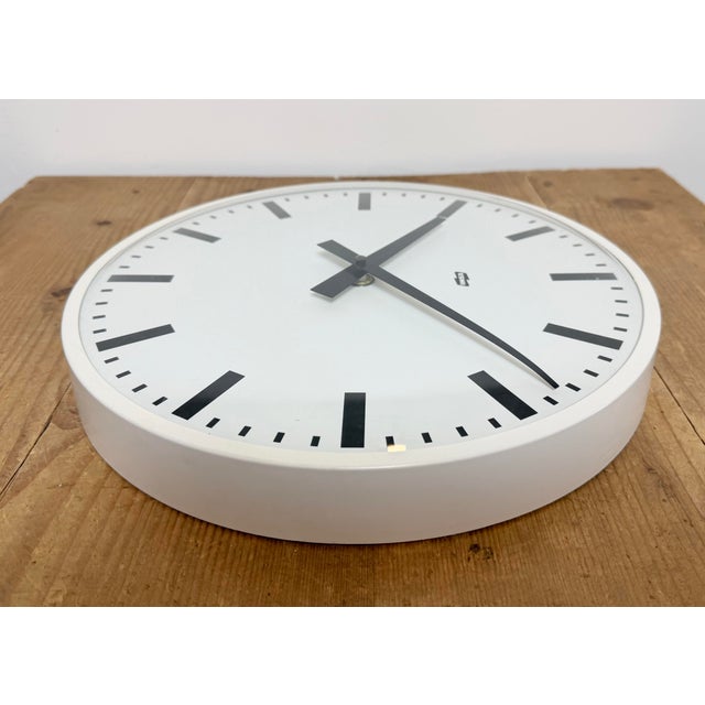 Vintage White Bakelite Wall Clock from Esmi, 1980s For Sale - Image 12 of 17