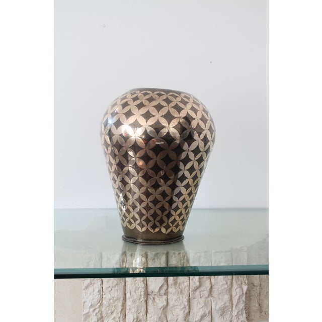Vintage Mid-Century Brass Vase For Sale In Boston - Image 6 of 10