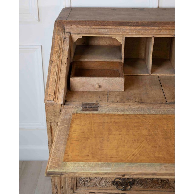 Tan French Louis XVI Period Carved Oak Slant-Front Secretary Desk, Liège, Late 18th For Sale - Image 8 of 13