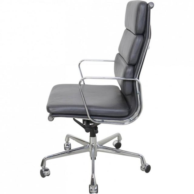 EA-219 Office Chair in Grey Leather by Charles Eames, 2012 For Sale - Image 15 of 18