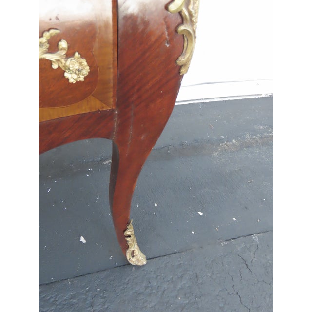 French Marble Top Bombay Serpentine Inlay Commode Dresser Bathroom Vanity 6435a For Sale - Image 17 of 17