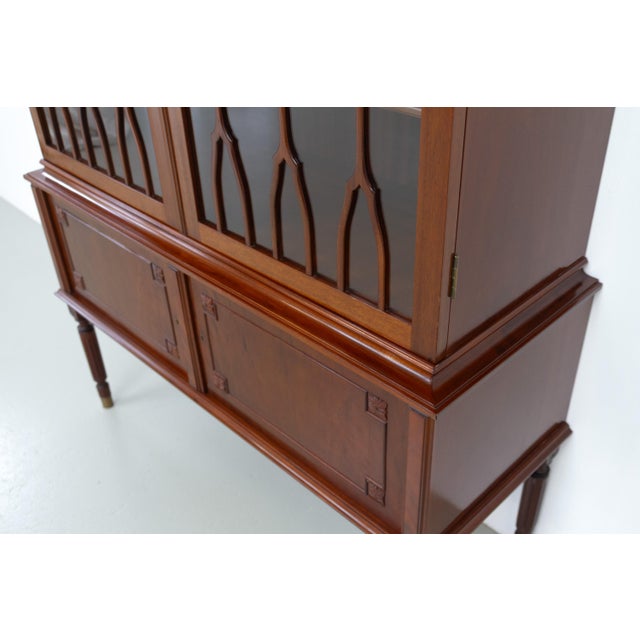 Danish Hepplewhite Mahogany Display Cabinet from Farre Møbelfabrik, 1970s For Sale - Image 14 of 18