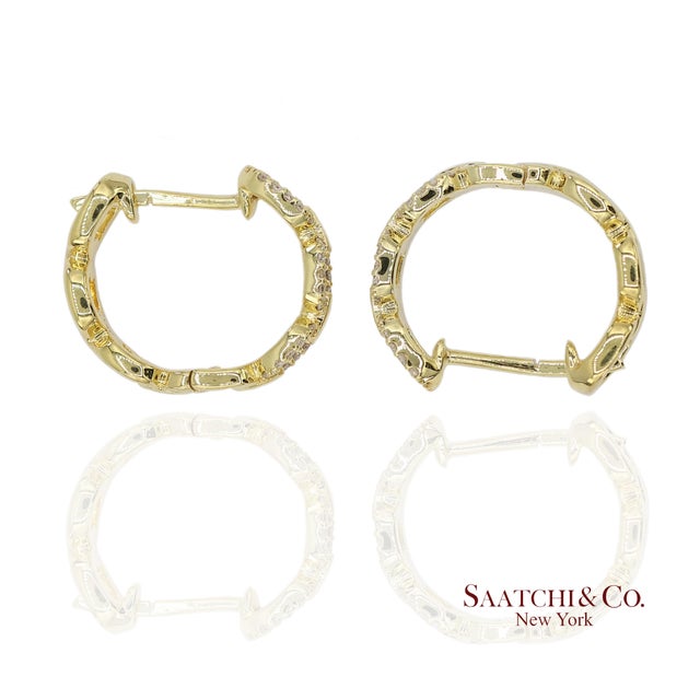 14k(585) Solid Yellow Gold Natural Diamond Link Chain Huggies Earrings, A Pair For Sale - Image 4 of 12