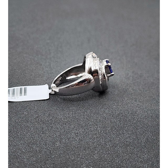 Metal 2.25 Ct Tanzanite & Diamond Ring Size 6.75 For Sale - Image 7 of 10