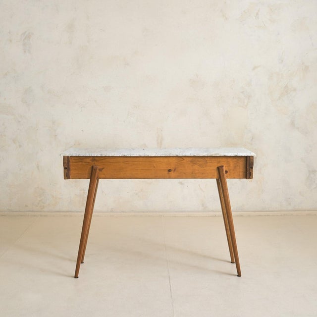 Italian Fluted Wood Console with Marble Top, 1950s For Sale In Chicago - Image 6 of 11