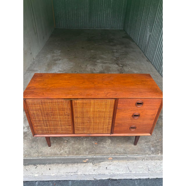 1960s Vintage Walnut and Cane Credenza by Jack Cartwright for Founders, 1960s, Attributed For Sale - Image 5 of 12