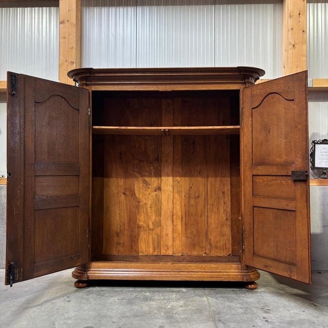 Antique Louis Seize Hall Cupboard, France, 18th Century For Sale - Image 16 of 18