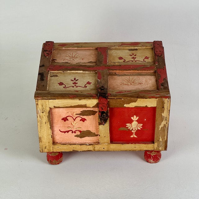 Folk Art Antique Primitive Folk Art Distressed Keepsake Box in Circus Like Color Motif & Floral Painting For Sale - Image 3 of 13