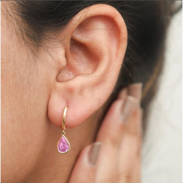 1.31 cts Natural pink sapphire earrings in 14k gold For Sale - Image 17 of 18